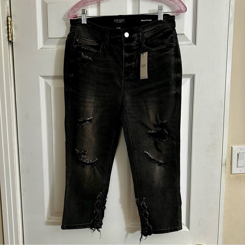 Black Distressed Women's Jeans